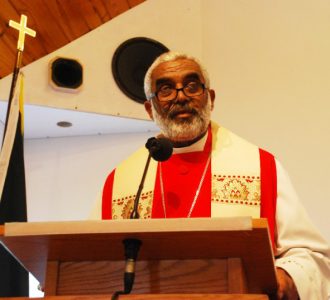 Retired Anglican Bishop Robert Thompson Dies