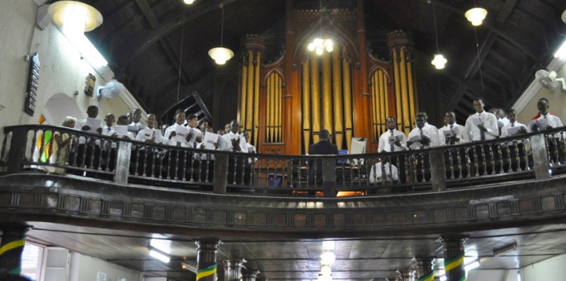 Kingston College Chapel Choir led the singing in 2015